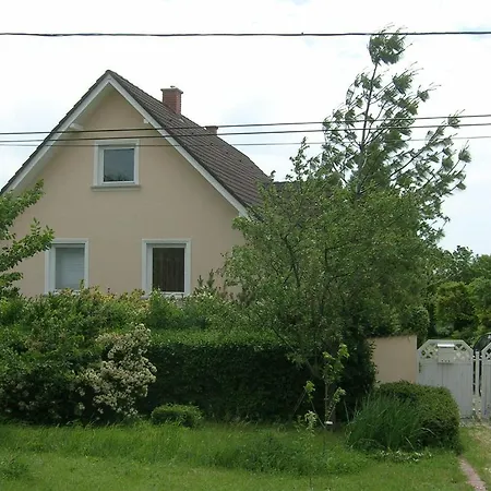 Csalintos Apartman Balatonalmadi
