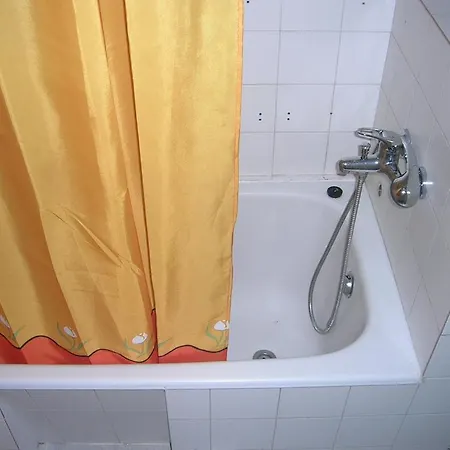 Csalintos Apartman Apartment